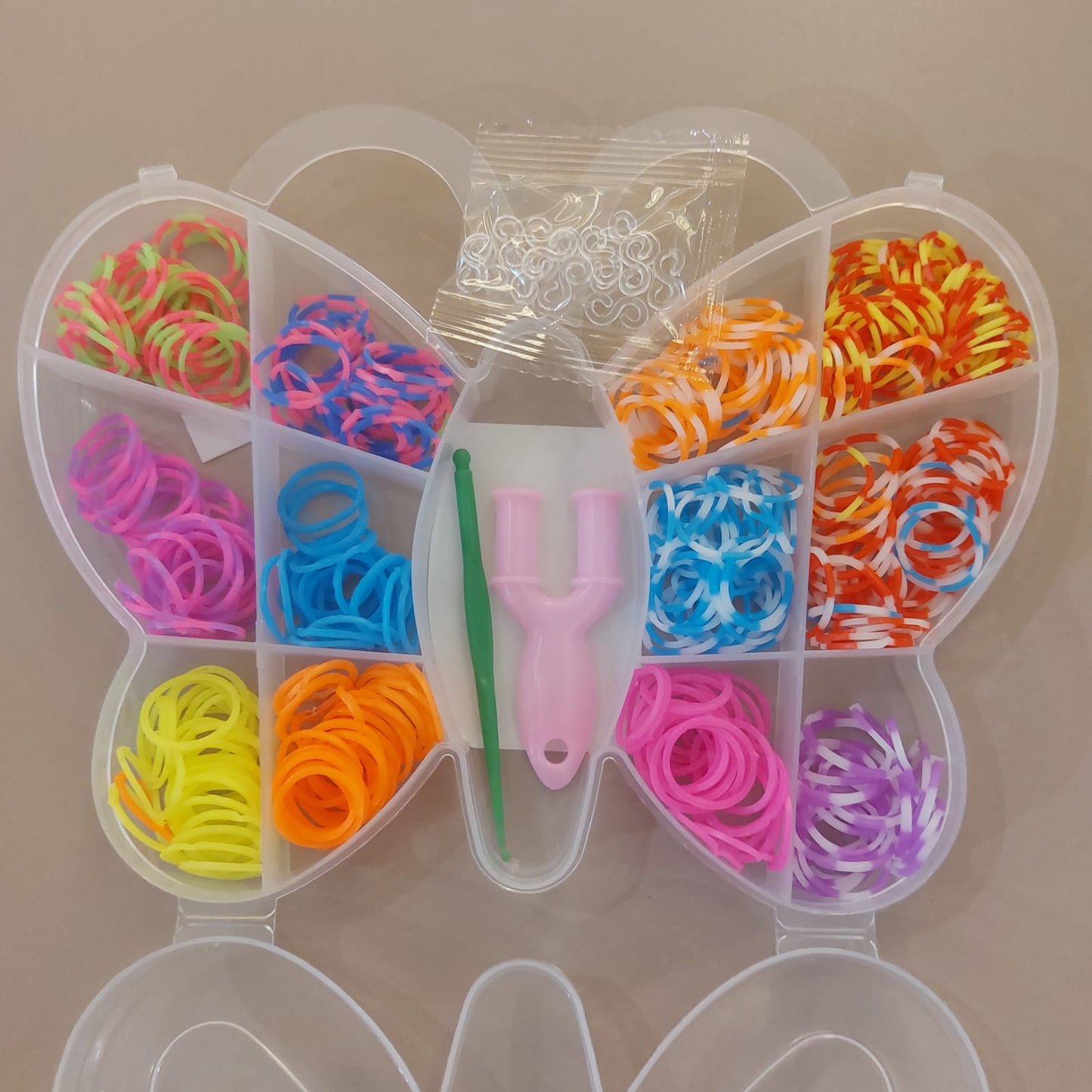 Set De Ligas Con Accesorios Para Diseñar Pulseras Para Niñas