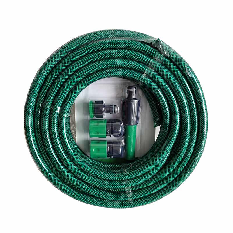 Manguera Tricapa con refuerzo de Hilo de Poliéster de Alta Tenacidad