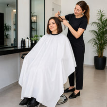 Capa Blanca De Peluquería Impermeable Para Corte De Pelo - vista 3 del producto