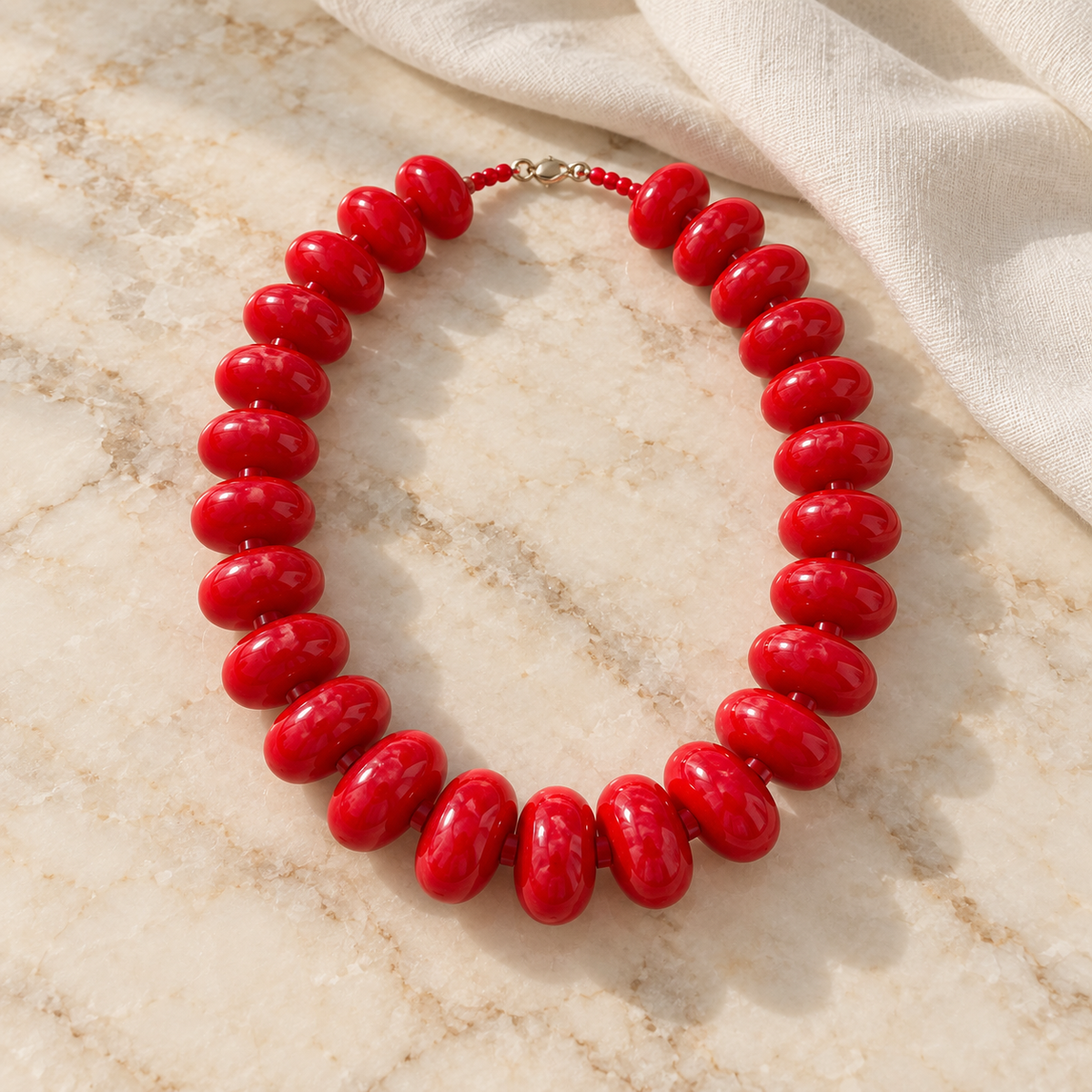 Collar Chicle Rojo Cereza de Cuentas Ovaladas