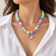 Collar Chicle Multicolor con Corazón Rosado