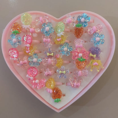 Set de 36 añillos Para Niñas Diseños Varios Caja de Corazon