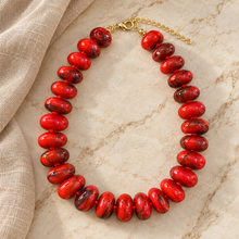 Collar Chicle Rojo Marmoleado con Cadena Ajustable