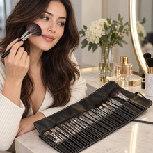 Set de 24 Brochas de Maquillaje con Manta Negra