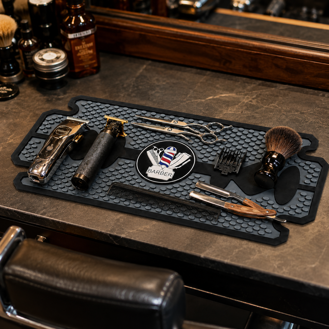 Alfombra Antideslizante para Herramientas de Barbería Diseño Hojilla Gris